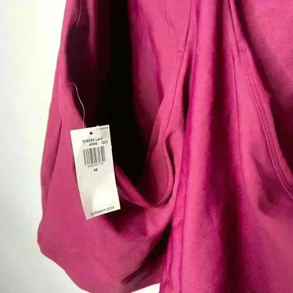 Old Navy Active Burgundy Crop Top Tank/Sports Bra NWT 4X - Picture 5 of 5